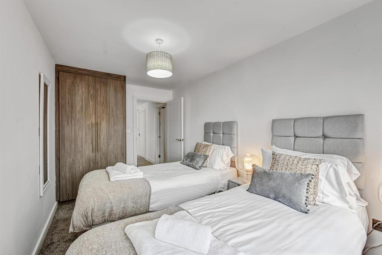 St Martins 2 Bedroom Apartments In Ruislip By 360 Stays Luaran gambar