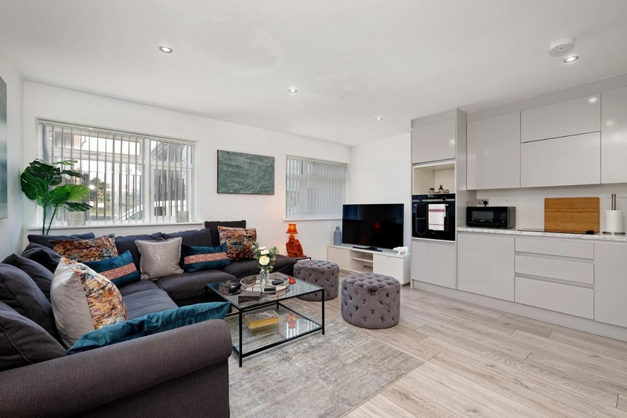 St Martins 2 Bedroom Apartments In Ruislip By 360 Stays Luaran gambar