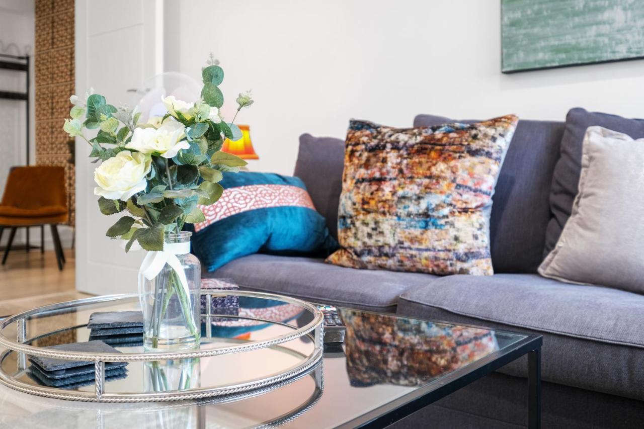 St Martins 2 Bedroom Apartments In Ruislip By 360 Stays Luaran gambar