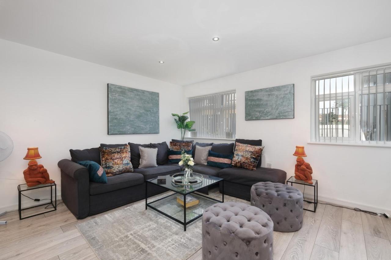 St Martins 2 Bedroom Apartments In Ruislip By 360 Stays Luaran gambar