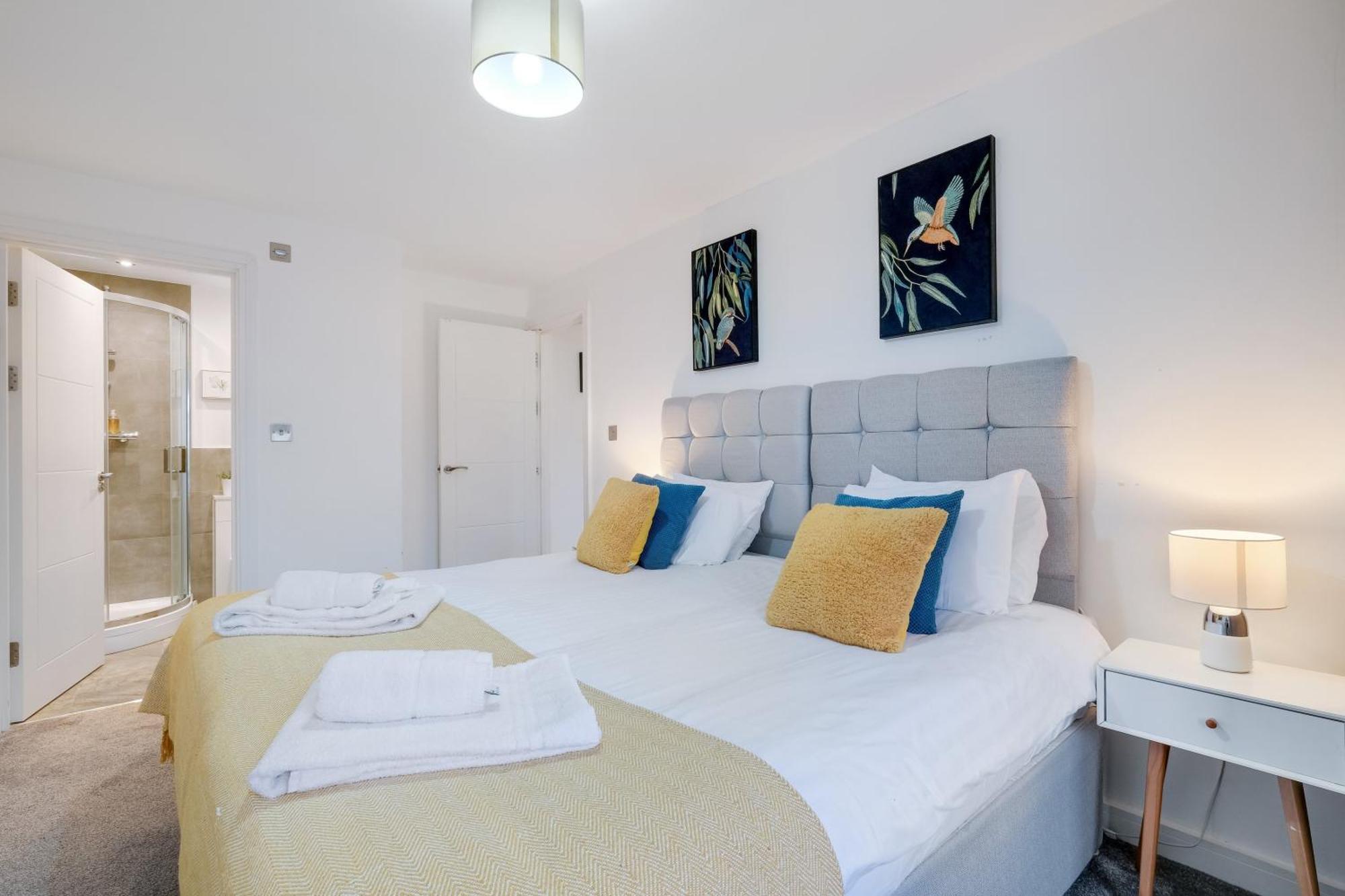 St Martins 2 Bedroom Apartments In Ruislip By 360 Stays Luaran gambar