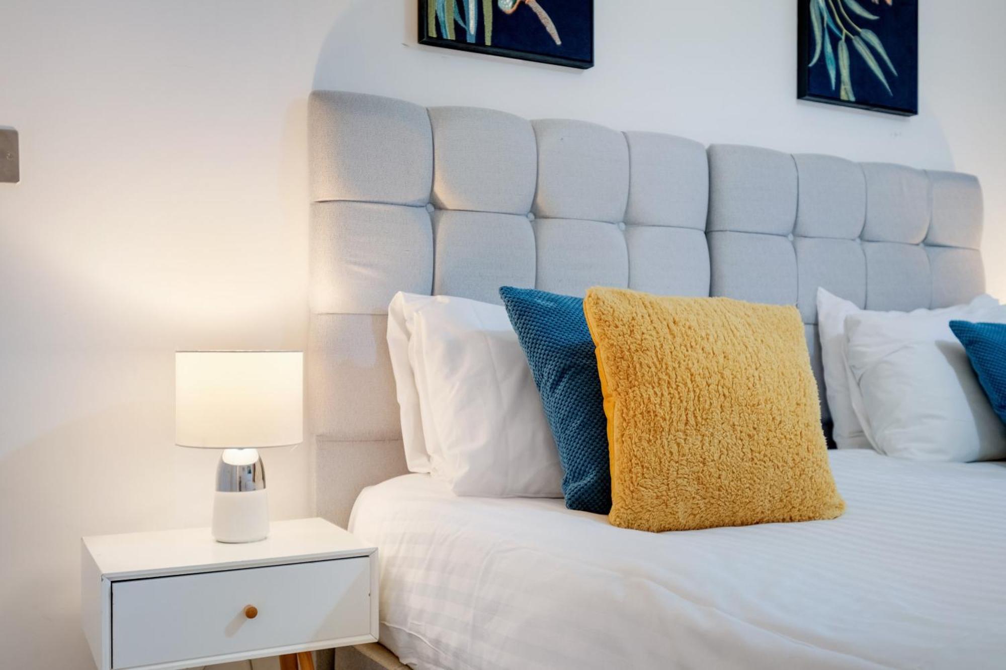 St Martins 2 Bedroom Apartments In Ruislip By 360 Stays Luaran gambar